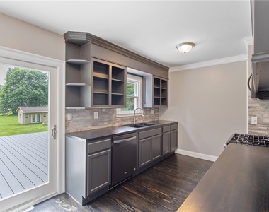 116 E Richmond Road - Photo Thumbnail 9