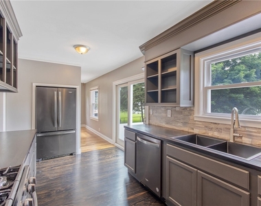 116 E Richmond Road - Photo Thumbnail 11