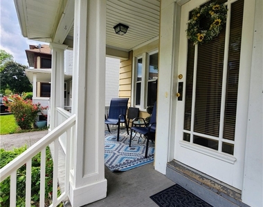 674 Parsells Avenue - Photo Thumbnail 1
