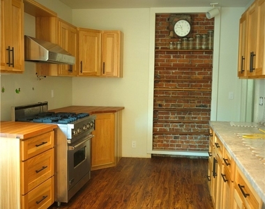 489 Norwood - Photo Thumbnail 19