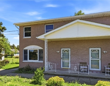 555 Lakeview Avenue - Photo Thumbnail 1