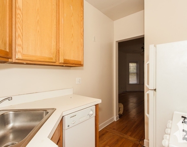3912-3928 N Pine Grove Ave - Photo Thumbnail 9
