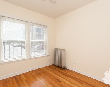 3912-3928 N Pine Grove Ave - Photo Thumbnail 6