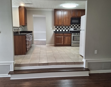235 Vaness Drive - Photo Thumbnail 1