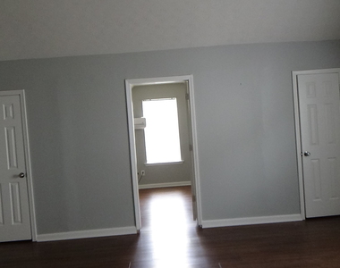 235 Vaness Drive - Photo Thumbnail 11