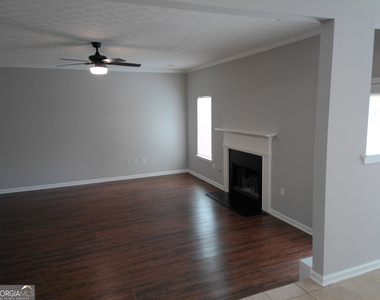 235 Vaness Drive - Photo Thumbnail 5