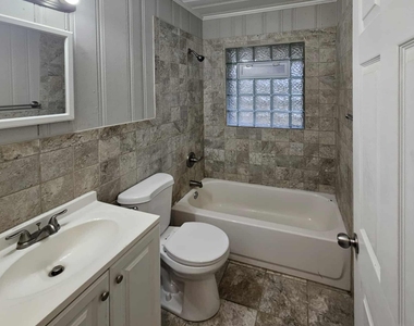268 Elks Street - Photo Thumbnail 5
