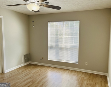 5612 Feldwood Road - Photo Thumbnail 19