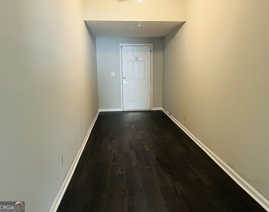 5612 Feldwood Road - Photo Thumbnail 38