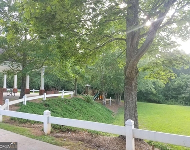 2680 Hampton Park Drive - Photo Thumbnail 14