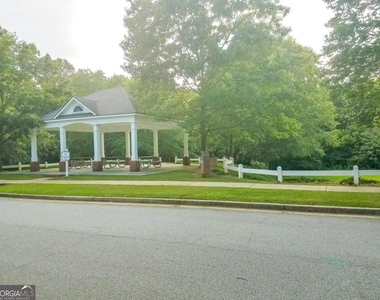 2680 Hampton Park Drive - Photo Thumbnail 11