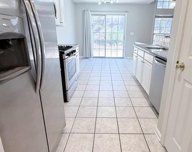 2523 Alvecot Circle - Photo Thumbnail 4