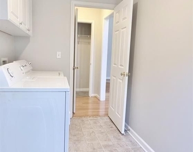 2523 Alvecot Circle - Photo Thumbnail 17