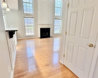 2523 Alvecot Circle - Photo Thumbnail 10