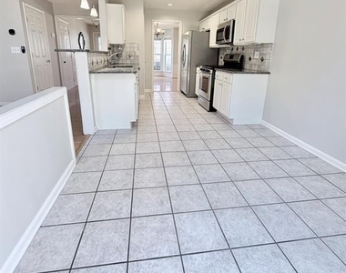 2523 Alvecot Circle - Photo Thumbnail 6