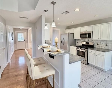 2523 Alvecot Circle - Photo Thumbnail 9