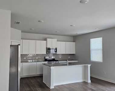 2499 Brown Dove Way - Photo Thumbnail 16