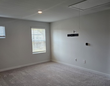 2499 Brown Dove Way - Photo Thumbnail 46