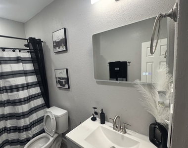 6118 Citico River Lane - Photo Thumbnail 5