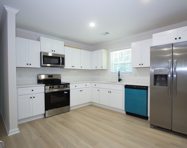10154 Allen Drive - Photo Thumbnail 5