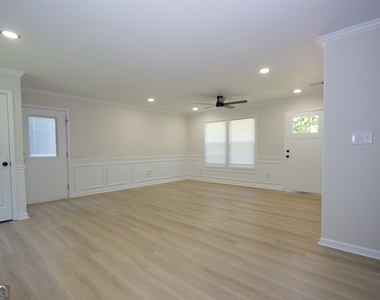 10154 Allen Drive - Photo Thumbnail 3