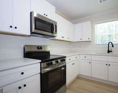 10154 Allen Drive - Photo Thumbnail 8