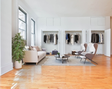 135 William Street - Photo Thumbnail 3