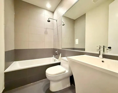 772 Jefferson Avenue - Photo Thumbnail 3