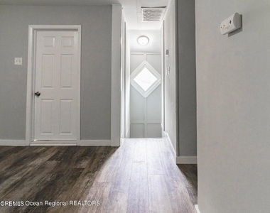 306 Henley Avenue - Photo Thumbnail 16