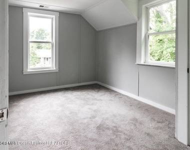 306 Henley Avenue - Photo Thumbnail 14