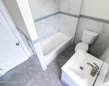 306 Henley Avenue - Photo Thumbnail 9