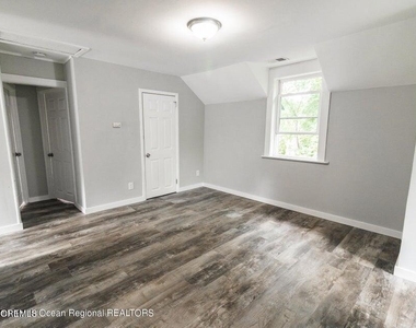 306 Henley Avenue - Photo Thumbnail 11