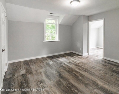 306 Henley Avenue - Photo Thumbnail 10
