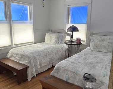 106 Mathis Place - Photo Thumbnail 27