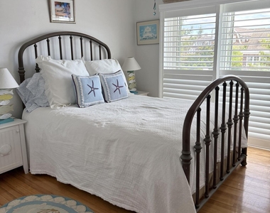 106 Mathis Place - Photo Thumbnail 25