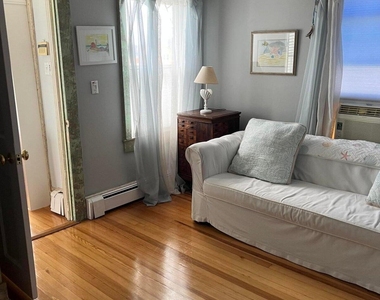106 Mathis Place - Photo Thumbnail 16