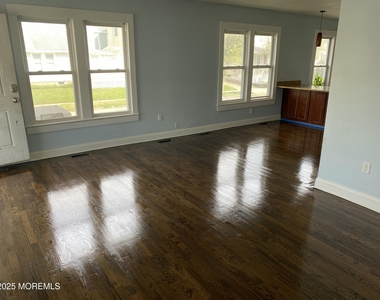 201 16th Avenue - Photo Thumbnail 1