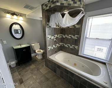 203 16th Avenue - Photo Thumbnail 10