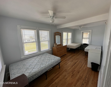 203 16th Avenue - Photo Thumbnail 4