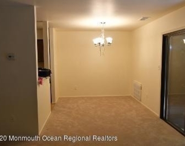 268 Gloucester Court - Photo Thumbnail 6