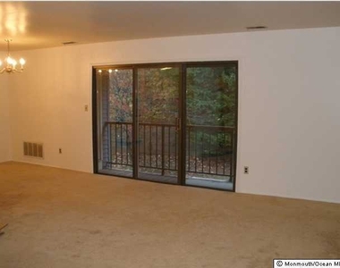 268 Gloucester Court - Photo Thumbnail 5