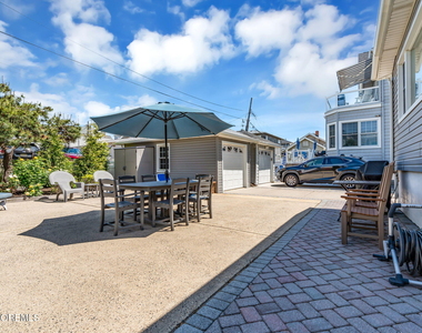 1900 Surf Avenue - Photo Thumbnail 22