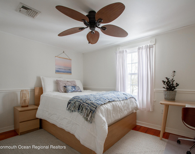 40 Rumson Road - Photo Thumbnail 14