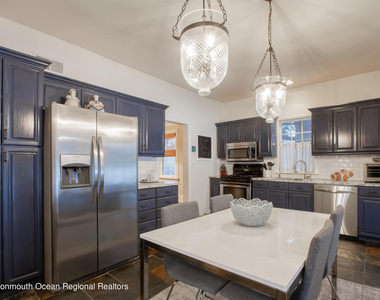 40 Rumson Road - Photo Thumbnail 7