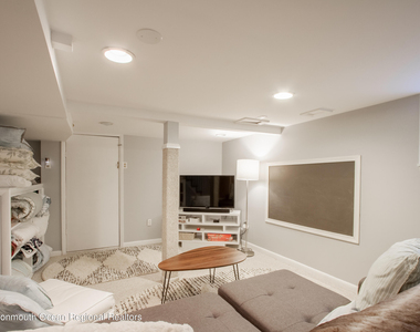 40 Rumson Road - Photo Thumbnail 19