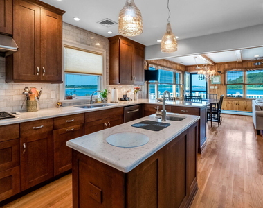 406 Ocean Avenue - Photo Thumbnail 5