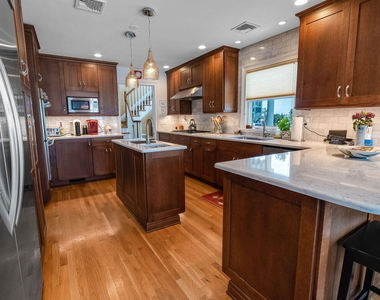406 Ocean Avenue - Photo Thumbnail 6