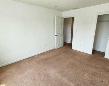 380 Radio Road - Photo Thumbnail 21