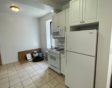 East 38th Street - Photo Thumbnail 7