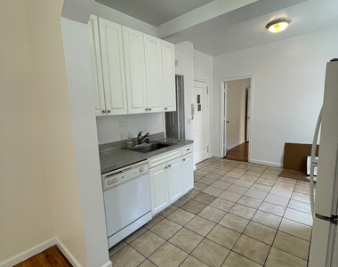 East 38th Street - Photo Thumbnail 6